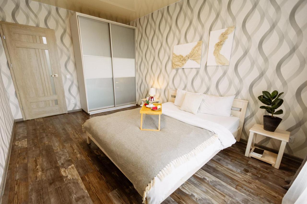 New Time: Modern Central Apartment with Separate Bedroom Ternopil Exterior photo